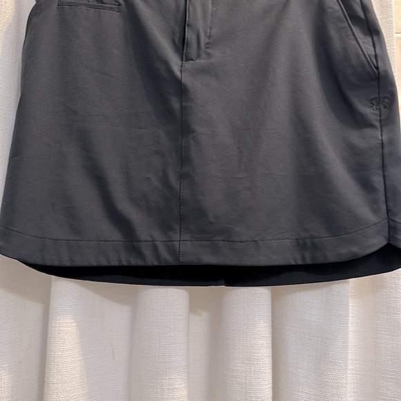 Women’s Black Under Armour 100% Polyester Golf Skort Size 6 - Picture 3 of 6